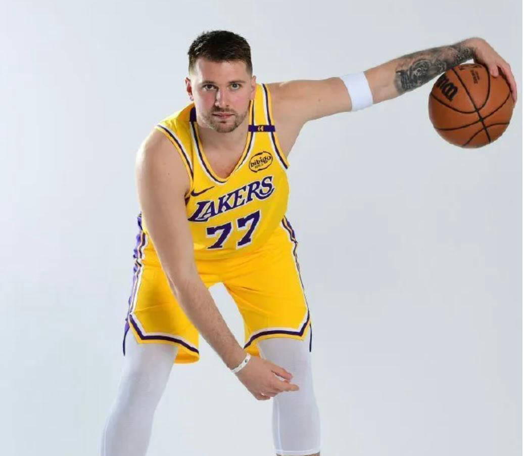 爱游戏体育-广东宏远签约莫兰德